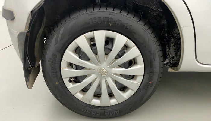 2012 Toyota Etios Liva G, Petrol, Manual, 24,434 km, Right Rear Wheel