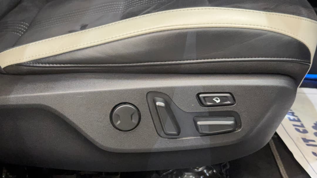 2023 Kia Ev6 Gt-line RWD (without Sunroof), Automatic, 38675 km, Drivers Side Adjustment Panel