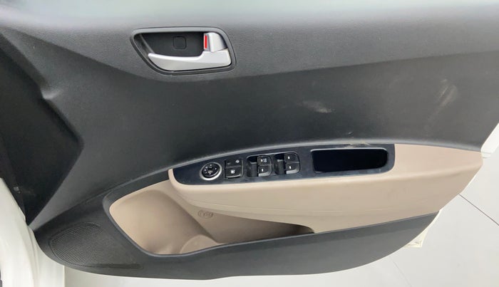 2017 Hyundai Grand i10 Sportz1.2 CRDI, Diesel, Manual, 43,683 km, Driver Side Door Panels Control