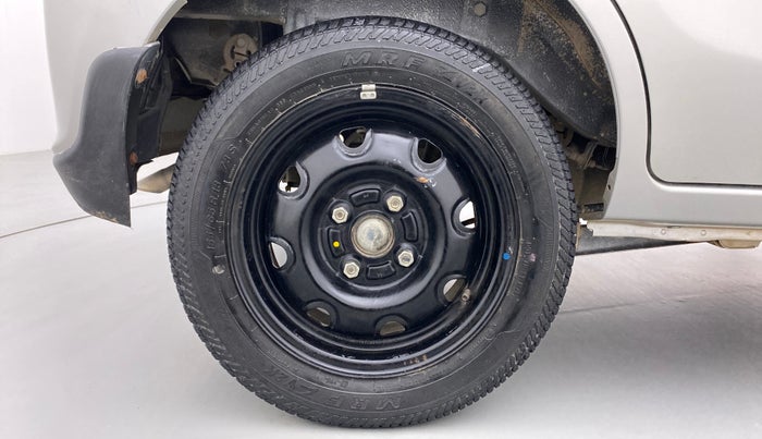 2017 Maruti Alto K10 VXI P, Petrol, Manual, 27,805 km, Right Rear Wheel