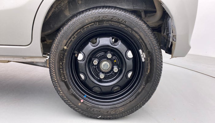 2017 Maruti Alto K10 VXI P, Petrol, Manual, 27,805 km, Left Rear Wheel