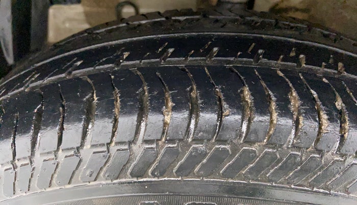 2014 Maruti Swift Dzire VXI 1.2 BS IV, Petrol, Manual, 19,856 km, Left Front Tyre Tread