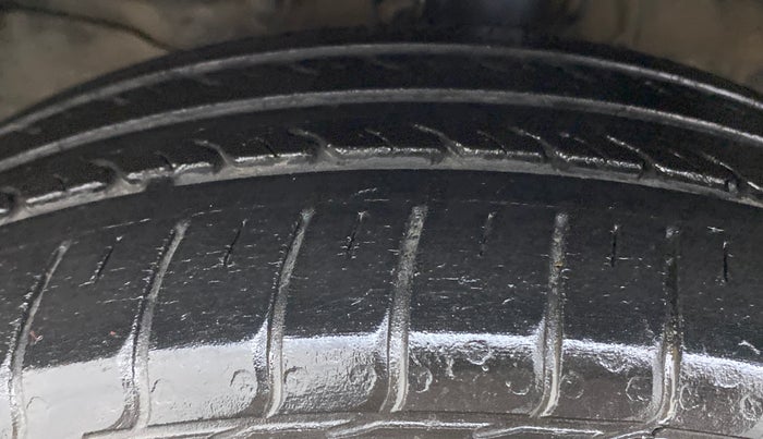 2014 Honda City S MT PETROL, Petrol, Manual, 73,751 km, Left Front Tyre Tread