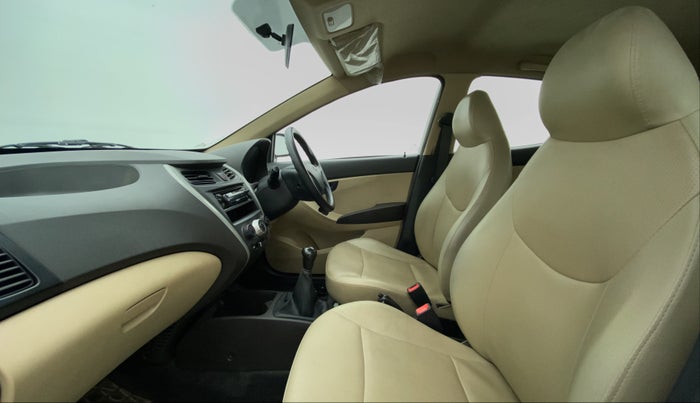 2018 Hyundai Eon ERA PLUS, Petrol, Manual, 16,578 km, Right Side Front Door Cabin