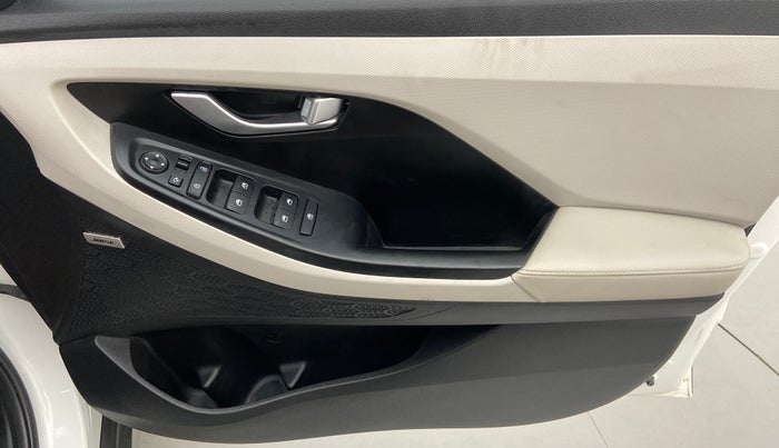 2020 Hyundai Creta 1.5 SX (O) AT, Petrol, Automatic, 20,235 km, Driver Side Door Panels Control