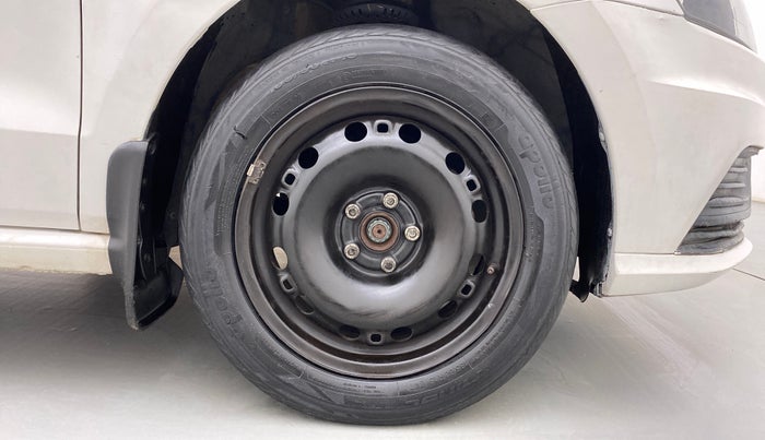 2019 Volkswagen Ameo COMFORTLINE 1.0L, Petrol, Manual, 46,451 km, Right Front Wheel