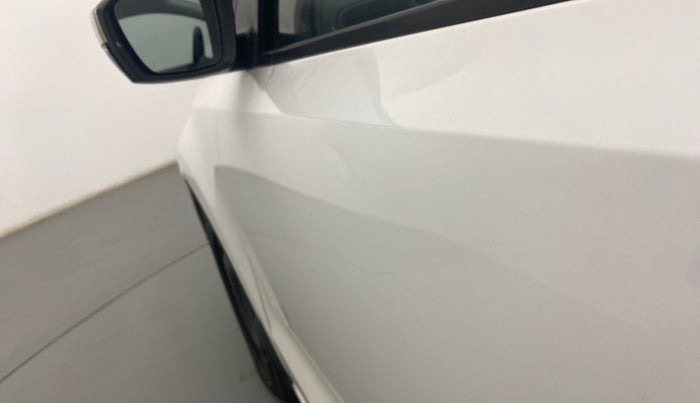 2019 Volkswagen Ameo COMFORTLINE 1.0L, Petrol, Manual, 46,451 km, Front passenger door - Slightly dented