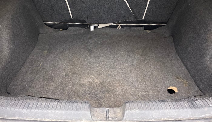 2019 Volkswagen Ameo COMFORTLINE 1.0L, Petrol, Manual, 46,451 km, Boot Inside