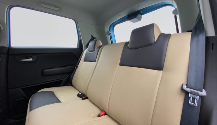 2019 Maruti New Wagon-R VXI 1.2L, Petrol, Manual, 3,693 km, Right Side Rear Door Cabin