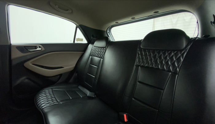 2019 Hyundai Elite i20 1.2 SPORTS PLUS VTVT, Petrol, Manual, 22,567 km, Right Side Rear Door Cabin