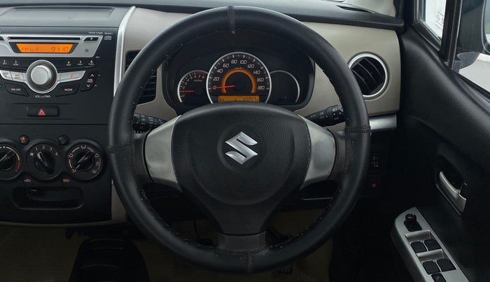 2013 Maruti Wagon R 1.0 VXI, Petrol, Manual, 40,451 km, Steering Wheel Close Up