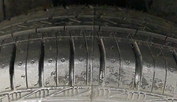2020 Hyundai AURA S 1.2 CNG, CNG, Manual, 57,453 km, Left Rear Tyre Tread