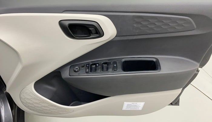 2020 Hyundai AURA S 1.2 CNG, CNG, Manual, 57,453 km, Driver Side Door Panels Control