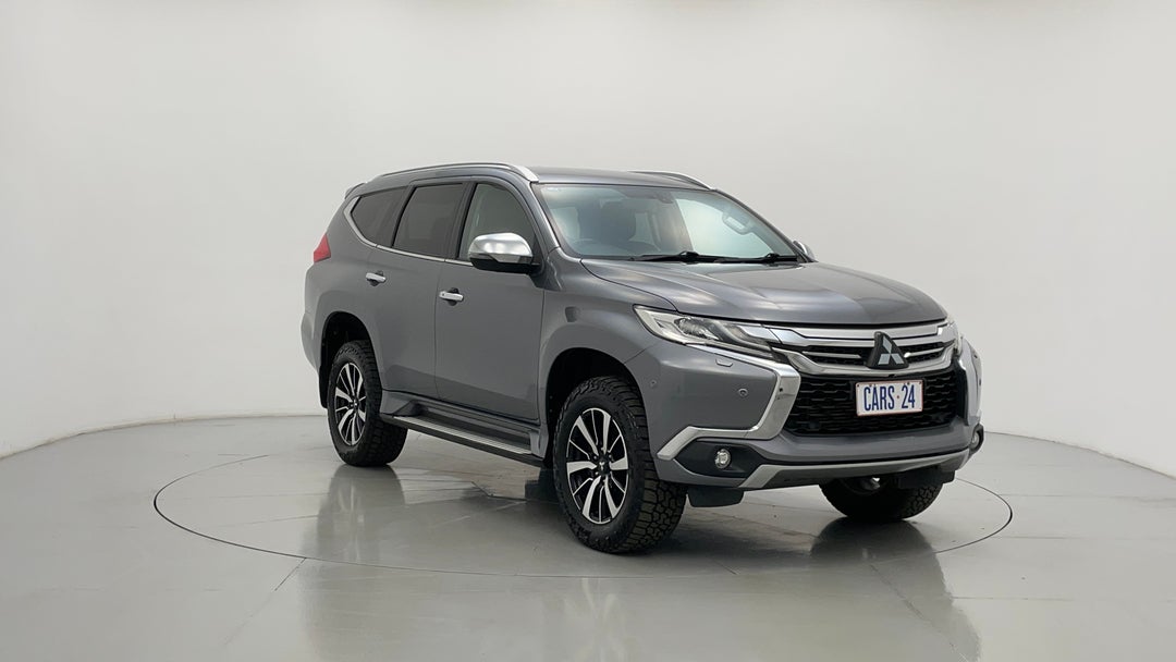 Right Front Diagonal (45- Degree) View