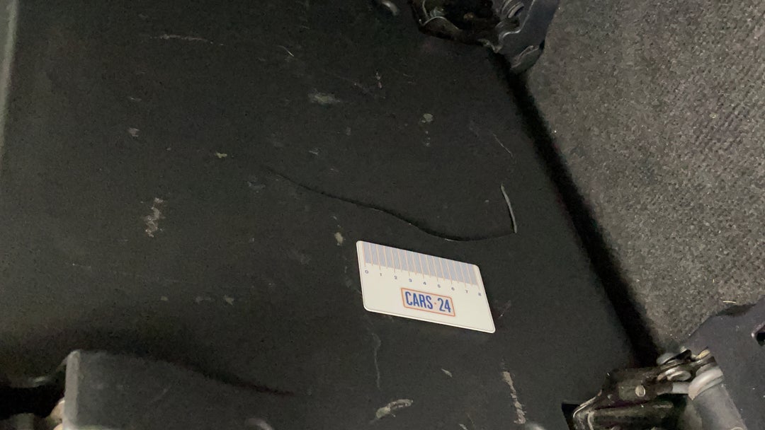 Seats Rear LHS Scratch