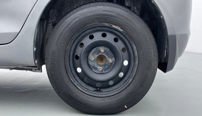 2014 Maruti Swift VXI D, Petrol, Manual, 31,860 km, Left Rear Wheel