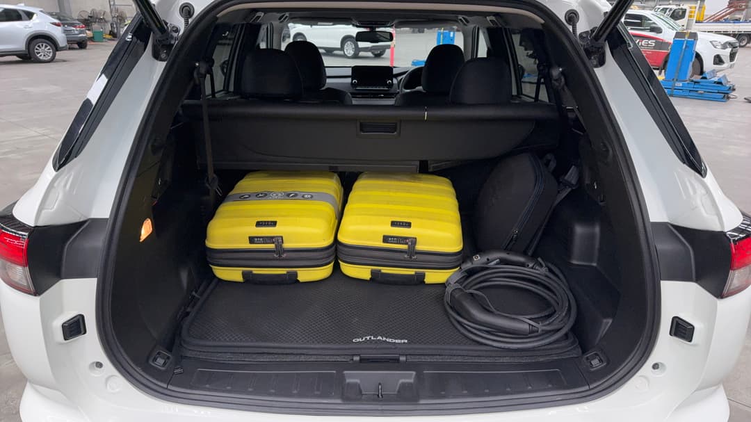 2025 Mitsubishi Outlander Phev Exceed 5+2 Seat (AWD), Automatic, 6739 km, Boot Inside View with Luggage