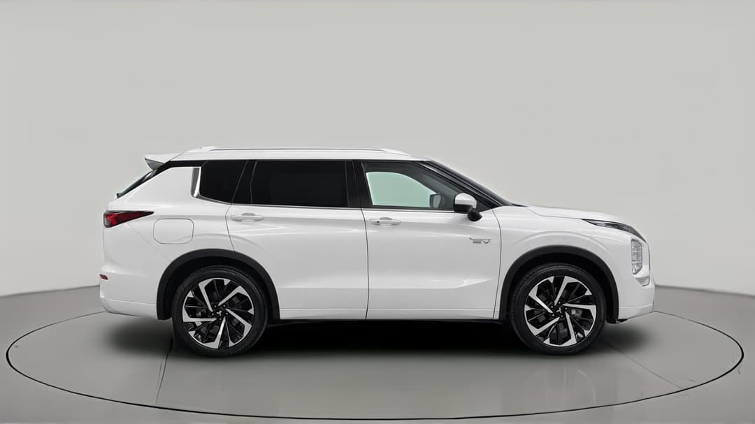 2025 Mitsubishi Outlander Phev Exceed 5+2 Seat (AWD), Automatic, 6739 km, Right Side View