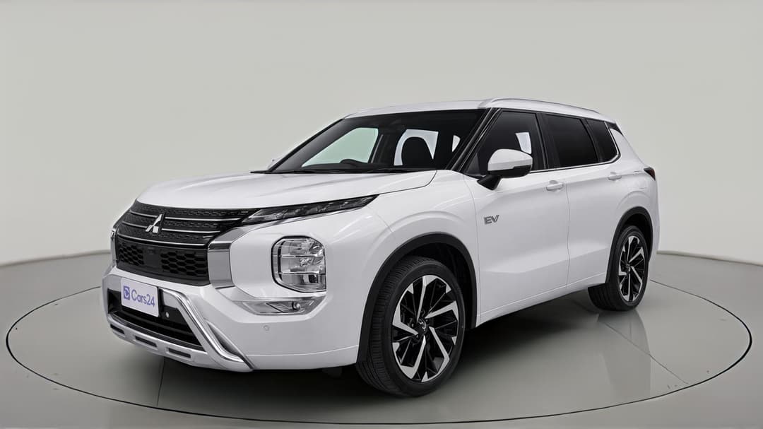 2025 Mitsubishi Outlander Phev Exceed 5+2 Seat (AWD), Automatic, 6739 km, Left Front Diagonal (45- Degree) View