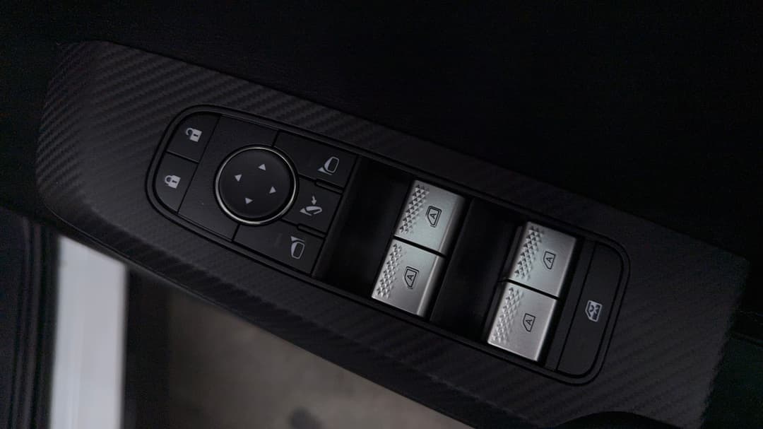 2025 Mitsubishi Outlander Phev Exceed 5+2 Seat (AWD), Automatic, 6739 km, Drivers Side Door Panel Controls