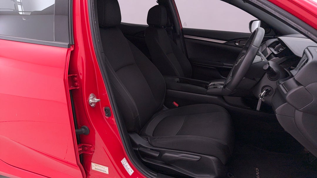 2019 Honda Civic 50 Years Edition, Automatic, 71083 km, Right Side Front Door Cabin View
