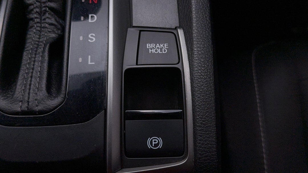 2019 Honda Civic 50 Years Edition, Automatic, 71083 km, Handbrake