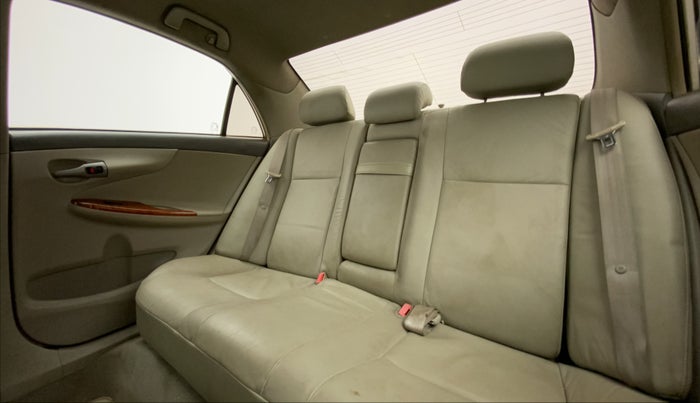 2010 Toyota Corolla Altis G DIESEL, Diesel, Manual, 51,139 km, Right Side Rear Door Cabin