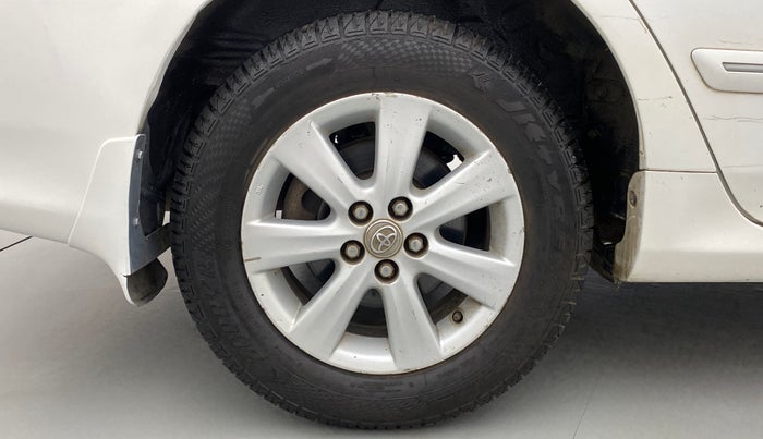 2010 Toyota Corolla Altis G DIESEL, Diesel, Manual, 51,139 km, Right Rear Wheel