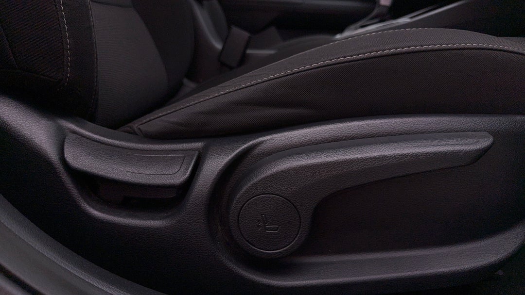 2023 Kia Cerato S Safety Pack, Automatic, 79021 km, Drivers Side Adjustment Panel