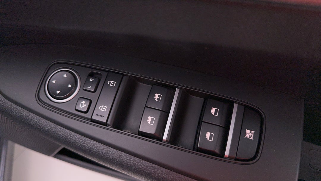 2023 Kia Cerato S Safety Pack, Automatic, 79021 km, Drivers Side Door Panel Controls