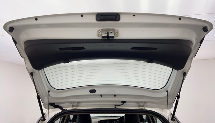 2014 Hyundai Elite i20 ASTA 1.2, Petrol, Manual, 99,214 km, Boot Door Open