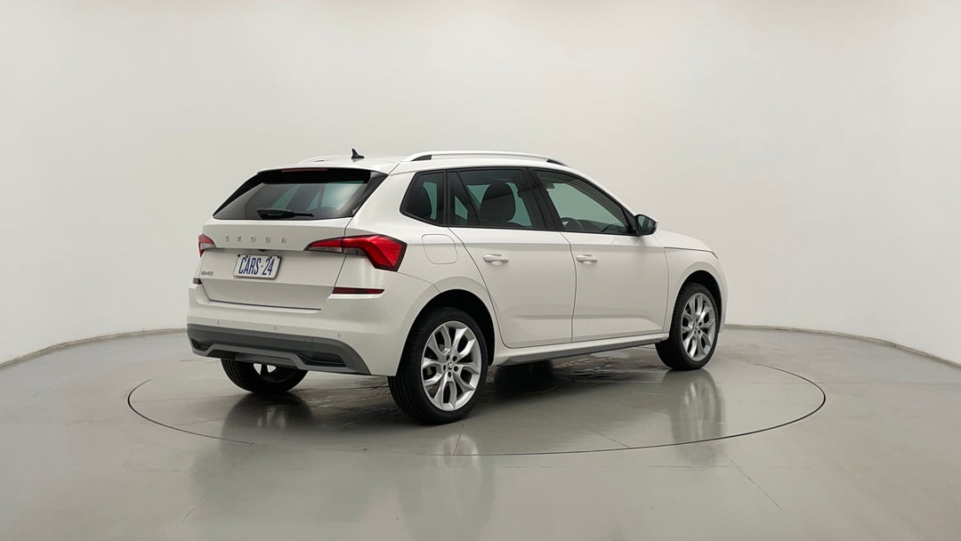 Right Back Diagonal (45- Degree) View