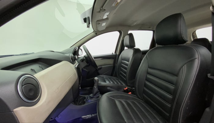 2015 Renault Duster 85 PS RXL PLUS DIESEL, Diesel, Manual, 40,920 km, Right Side Front Door Cabin