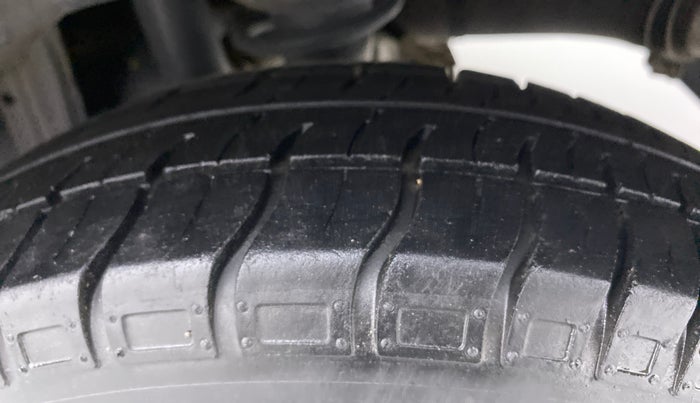 2018 Maruti Alto 800 LXI OPT, Petrol, Manual, 25,847 km, Left Rear Tyre Tread