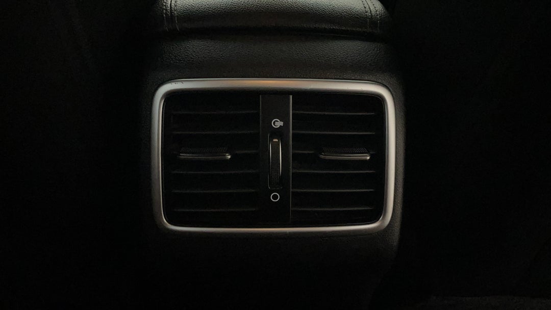 Rear A/C Vent