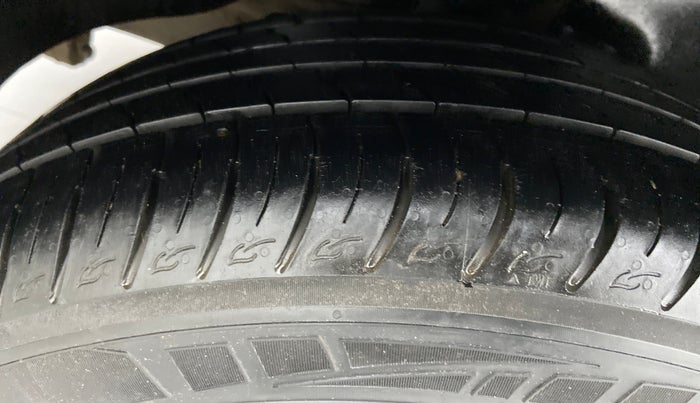2015 Hyundai Creta 1.6 SX (O) CRDI, Diesel, Manual, 57,105 km, Right Rear Tyre Tread