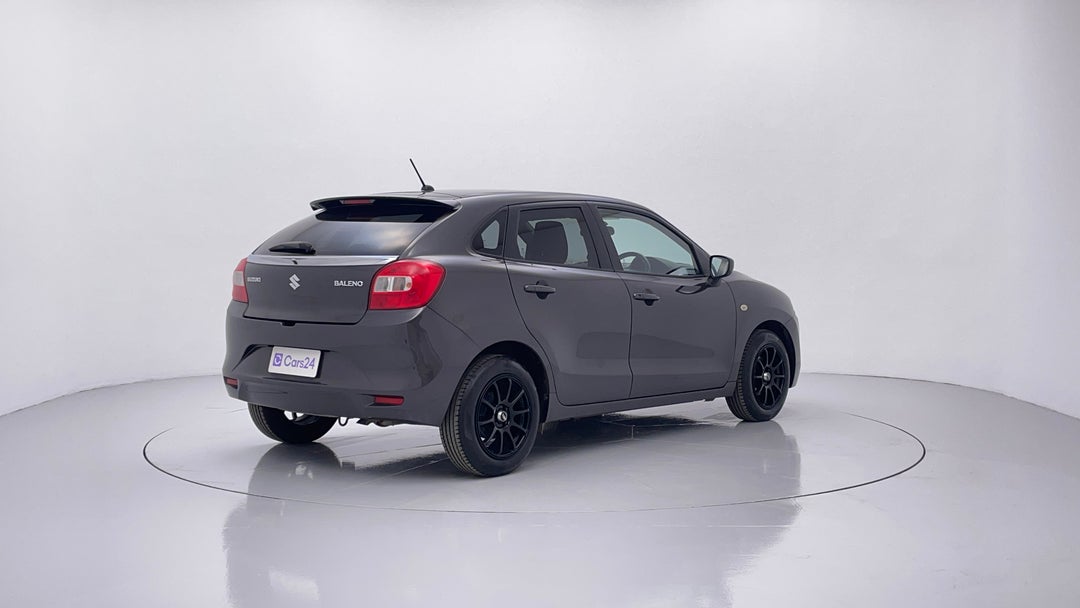 Right Back Diagonal (45- Degree) View