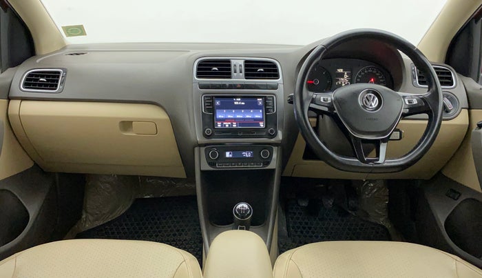 2019 Volkswagen Vento HIGHLINE DIESEL 1.5, Diesel, Manual, 1,17,413 km, Dashboard