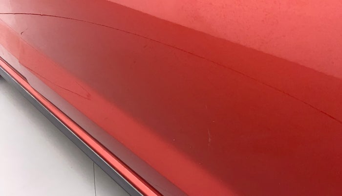 2019 Volkswagen Vento HIGHLINE DIESEL 1.5, Diesel, Manual, 1,17,413 km, Driver-side door - Minor scratches