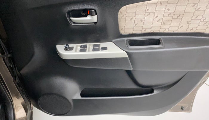 2016 Maruti Wagon R 1.0 VXI, CNG, Manual, 96,298 km, Driver Side Door Panels Control