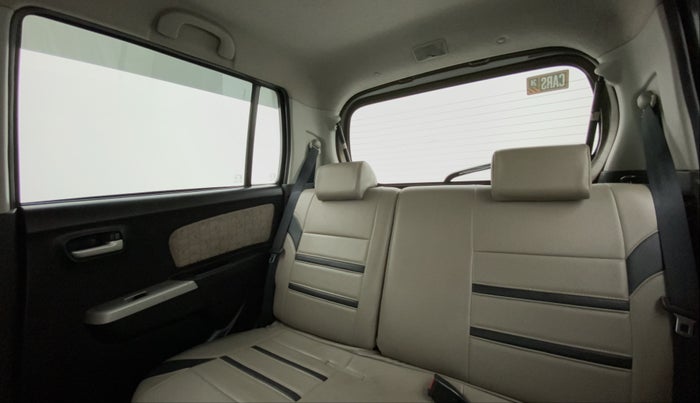 2016 Maruti Wagon R 1.0 VXI, CNG, Manual, 96,298 km, Right Side Rear Door Cabin
