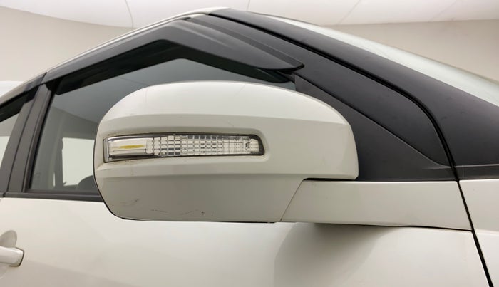 2015 Maruti Swift VDI ABS, Diesel, Manual, 45,074 km, Right rear-view mirror - Slight misalignment