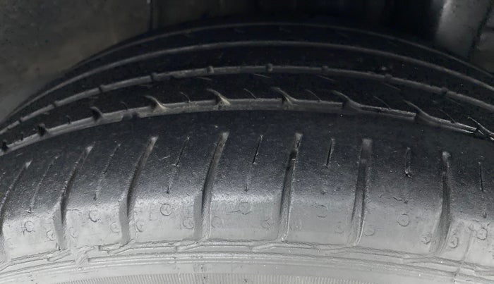 2018 Hyundai Elite i20 ASTA 1.2 (O), Petrol, Manual, 38,455 km, Left Rear Tyre Tread