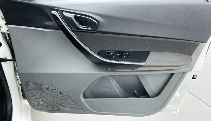 2019 Tata TIGOR XZ 1.2 REVOTRON, Petrol, Manual, 35,990 km, Driver Side Door Panels Control