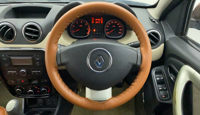 2012 Renault Duster 85 PS RXL, Diesel, Manual, 79,492 km, Steering Wheel Close Up