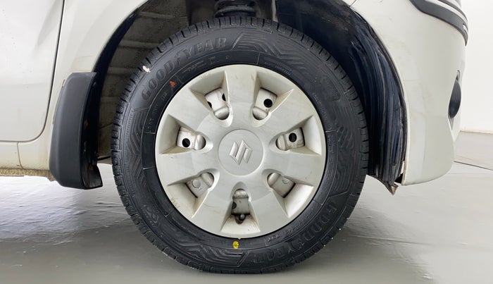 2020 Maruti New Wagon-R LXI CNG 1.0 L, CNG, Manual, 46,297 km, Right Front Wheel