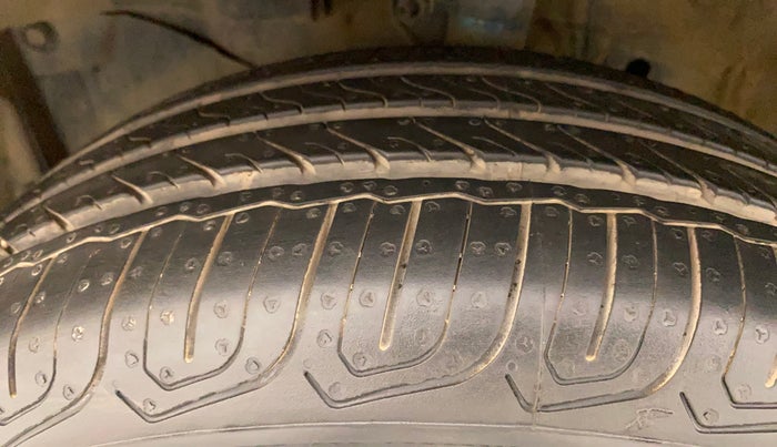 2019 Honda Amaze 1.5L I-DTEC S, Diesel, Manual, 54,084 km, Left Front Tyre Tread