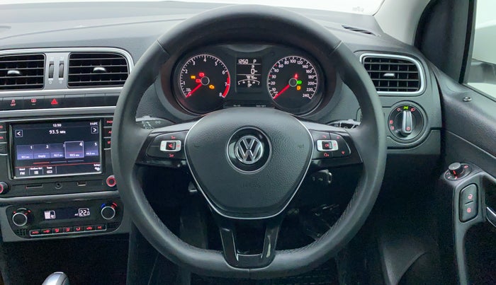 2021 Volkswagen Polo Highline 1.0 AT Petrol, Petrol, Automatic, 8,022 km, Steering Wheel Close Up
