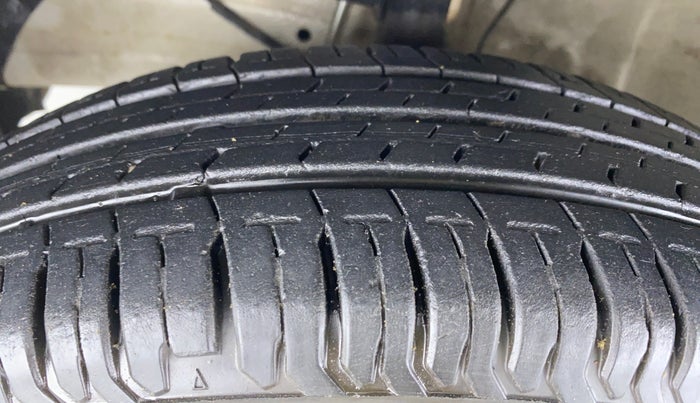 2019 Maruti Dzire VXI, Petrol, Manual, 16,172 km, Left Front Tyre Tread