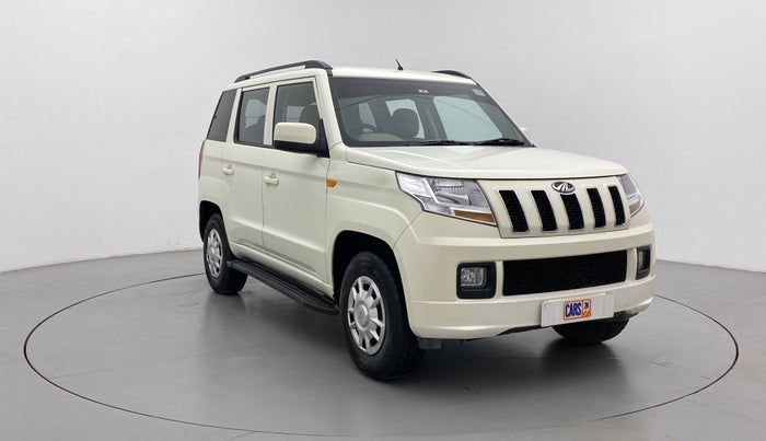 2017 Mahindra TUV300 T6, Diesel, Manual, 26,763 km, Right Front Diagonal